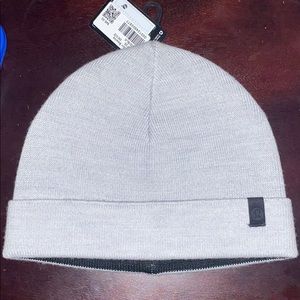 LULULEMON MENS ALPINE AIR BEANIE ONE SIZE GRAY